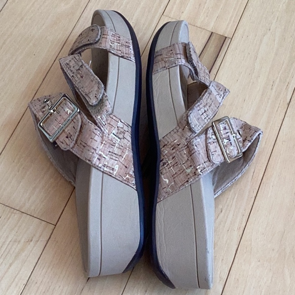 Vionic Pacific Rio Tan Gold Cork Adjustable Strap Platform Sandals, women’s 9 - Picture 11 of 16